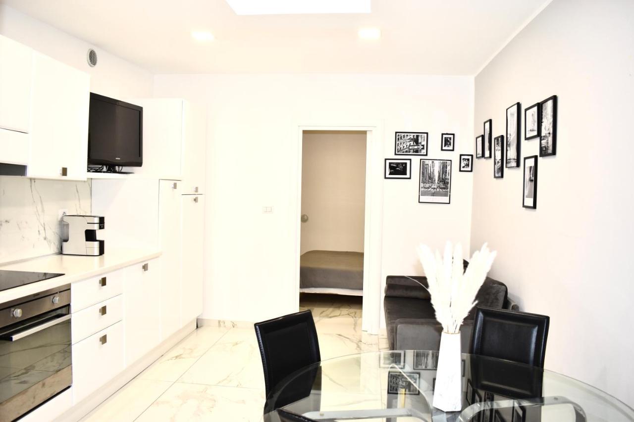 Chic House Apartment บารี ภายนอก รูปภาพ