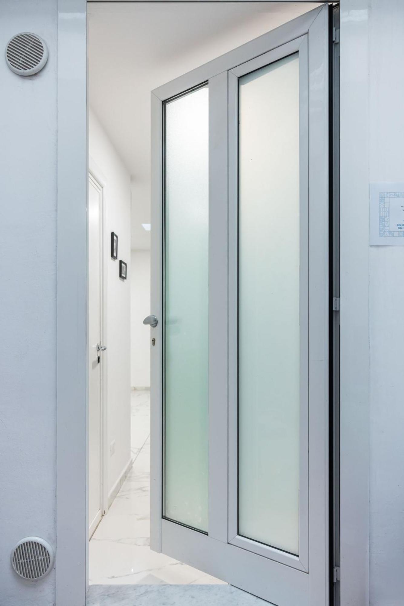 Chic House Apartment บารี ภายนอก รูปภาพ