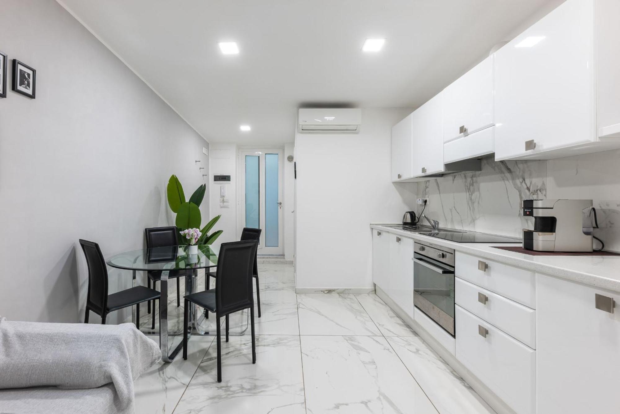 Chic House Apartment บารี ภายนอก รูปภาพ